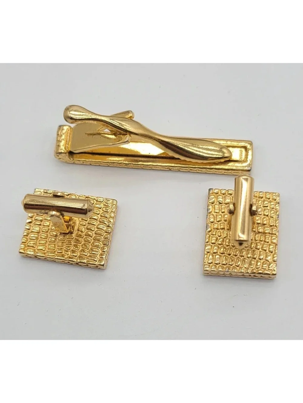 #0360- Vintage estate Christian Dior  gold tone textured Cuff and tie clips